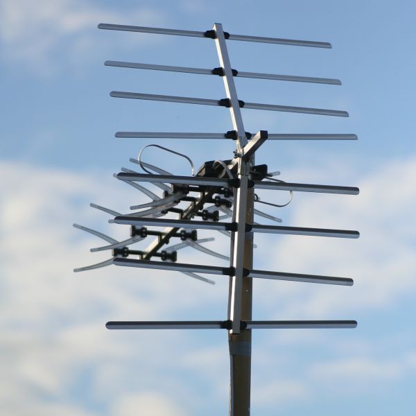 Townsville TV antenna installation and reception services